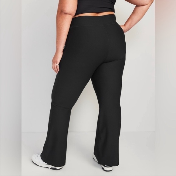 NWT! Black Extra High-Waisted PowerSoft Rib-Knit Flare Pants 🏋️💎 - Picture 8 of 11